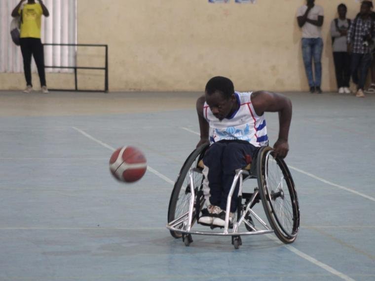Dribble en fauteuil